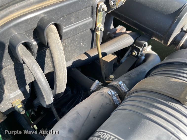 image for item FV9281 2010 John Deere 3038E  MFWD tractor