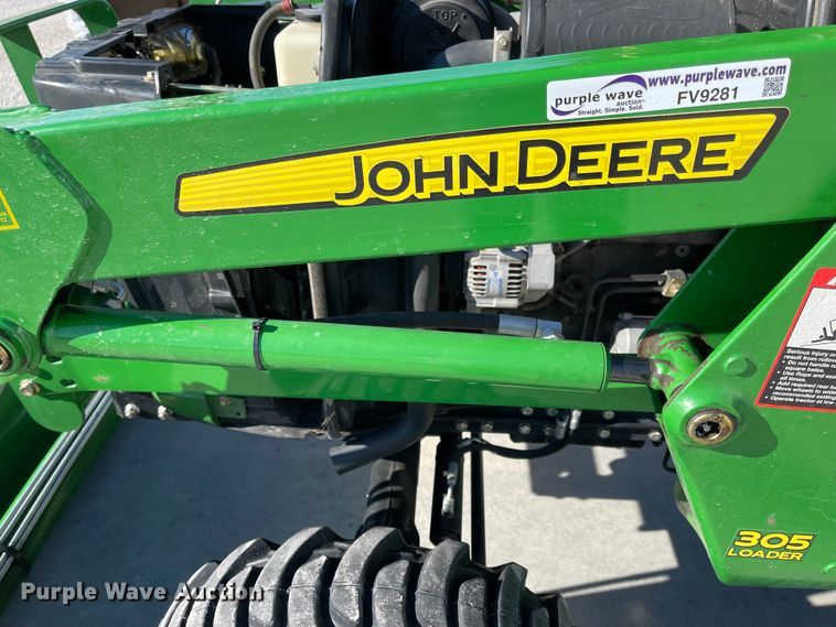 image for item FV9281 2010 John Deere 3038E  MFWD tractor