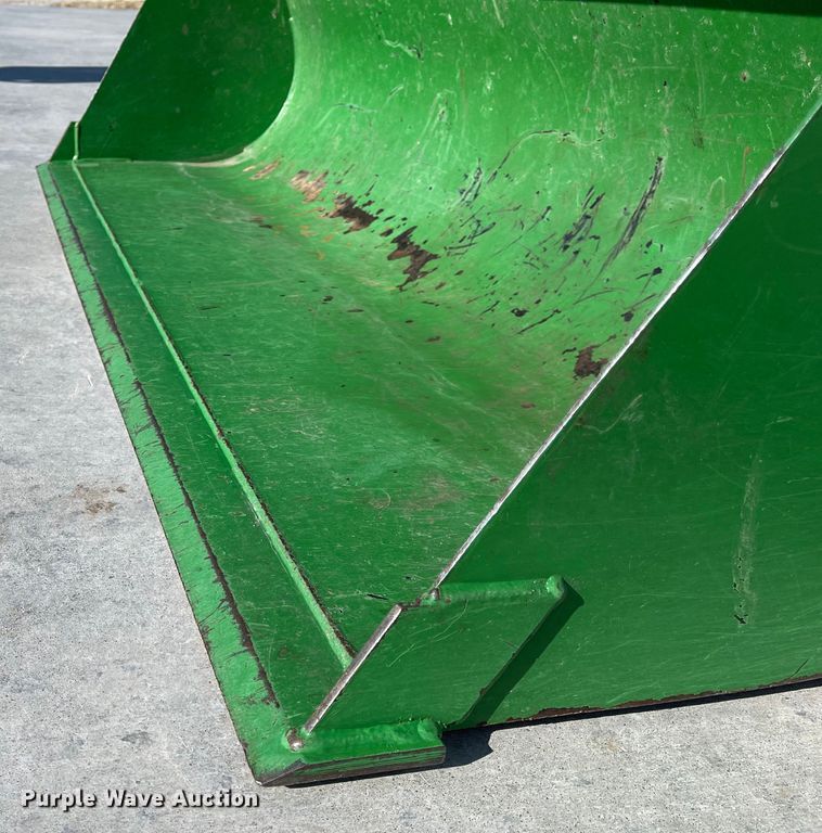 image for item FV9281 2010 John Deere 3038E  MFWD tractor