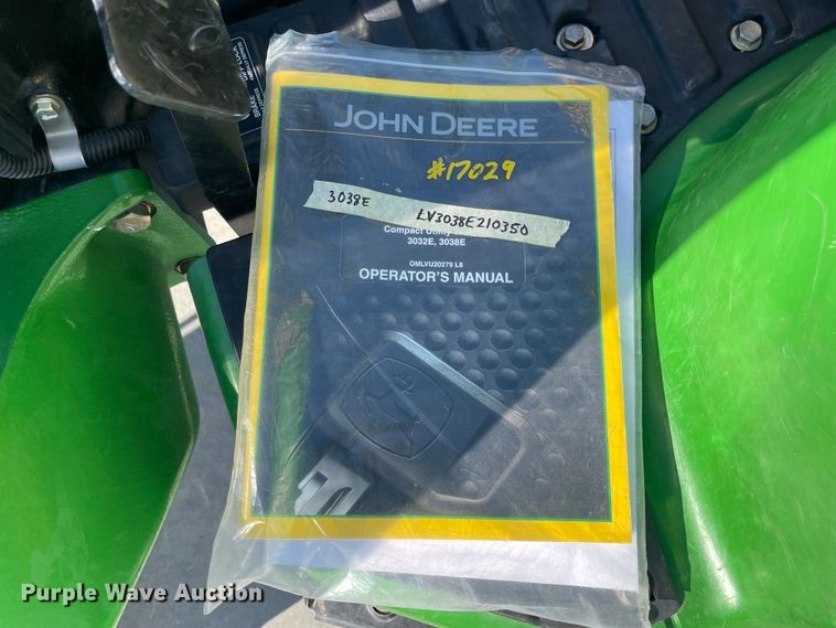 image for item FV9281 2010 John Deere 3038E  MFWD tractor