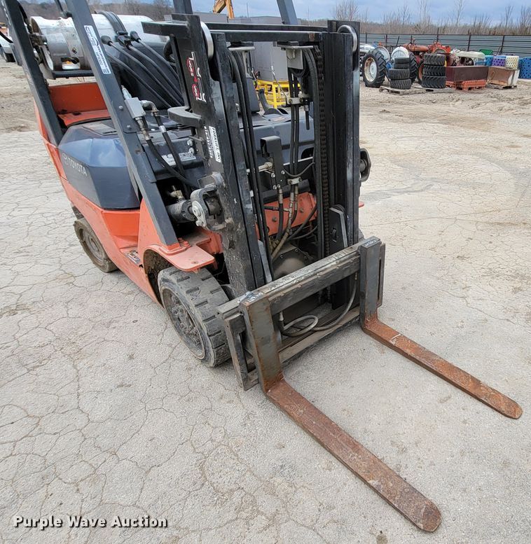 image for item HF9302 Toyota 7FGCU25  forklift