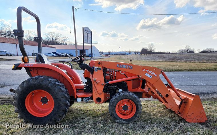 image for item HK9303 2013 Kubota L3800  MFWD tractor