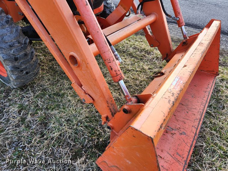 image for item HK9303 2013 Kubota L3800  MFWD tractor