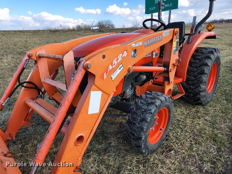 image for item HK9303 2013 Kubota L3800  MFWD tractor