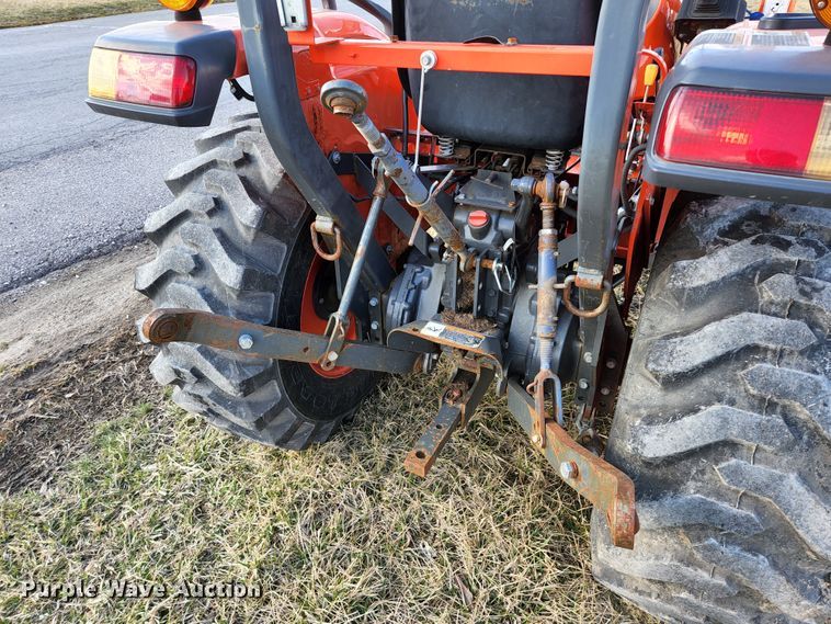 image for item HK9303 2013 Kubota L3800  MFWD tractor