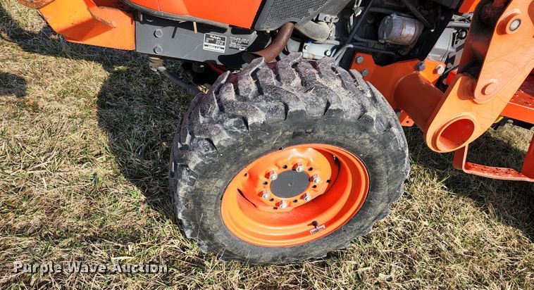 image for item HK9303 2013 Kubota L3800  MFWD tractor