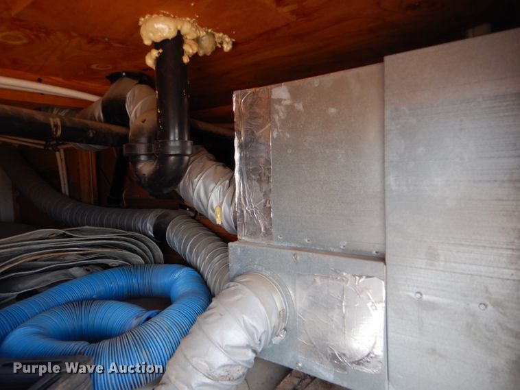 image for item IE9736 2000 NU-WA HitchHiker Premier Limited  camper