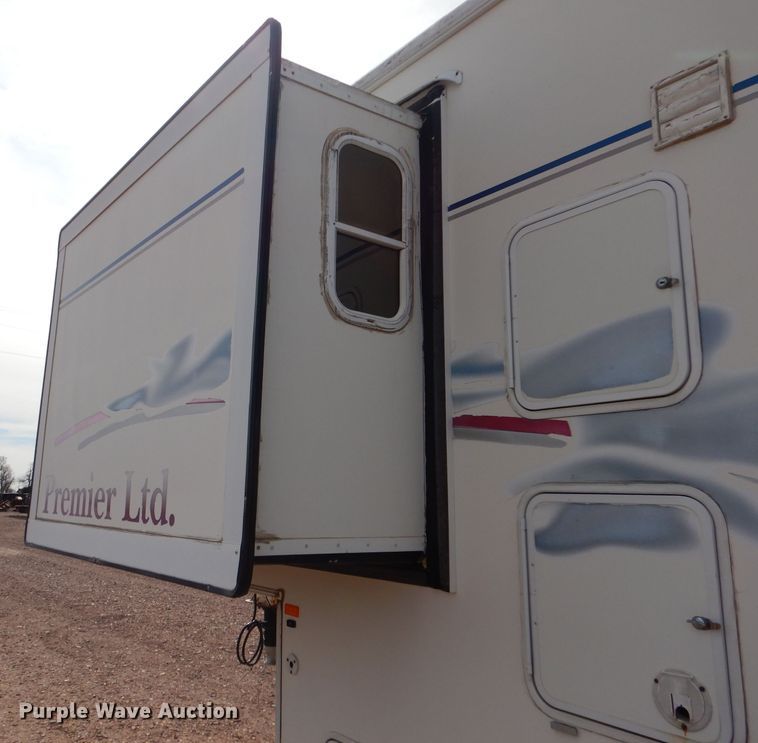 image for item IE9736 2000 NU-WA HitchHiker Premier Limited  camper