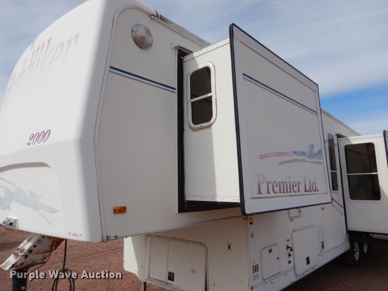 image for item IE9736 2000 NU-WA HitchHiker Premier Limited  camper