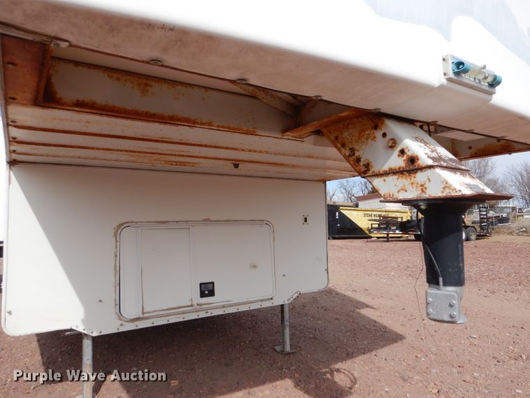 image for item IE9736 2000 NU-WA HitchHiker Premier Limited  camper