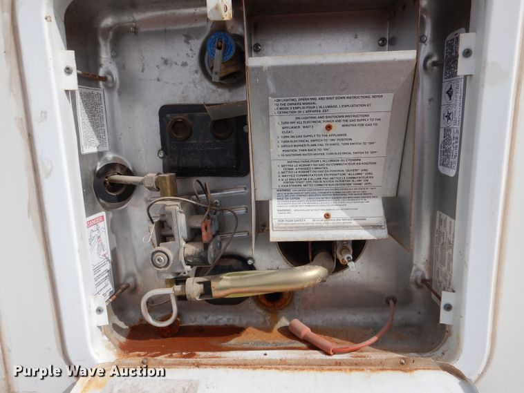 image for item IE9736 2000 NU-WA HitchHiker Premier Limited  camper