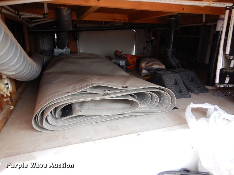 image for item IE9736 2000 NU-WA HitchHiker Premier Limited  camper