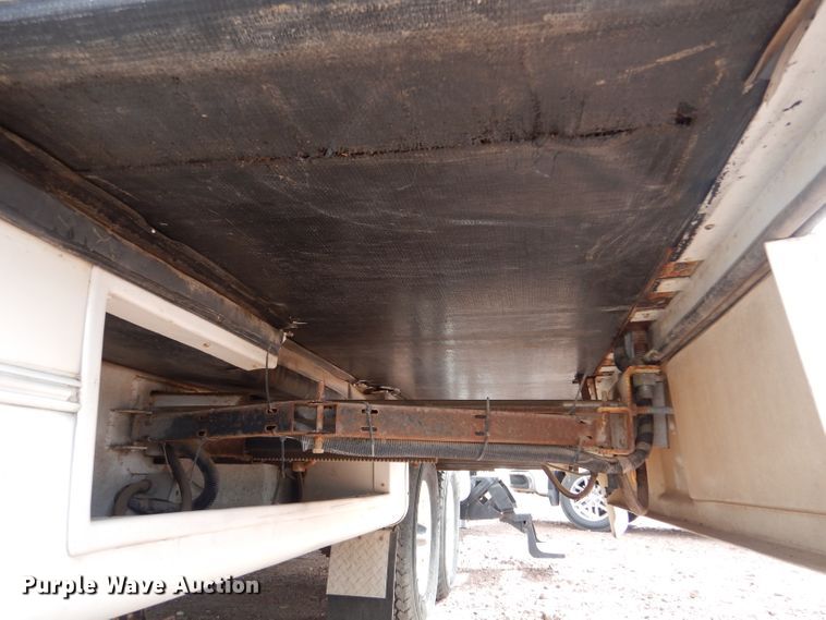 image for item IE9736 2000 NU-WA HitchHiker Premier Limited  camper