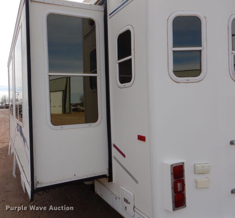 image for item IE9736 2000 NU-WA HitchHiker Premier Limited  camper