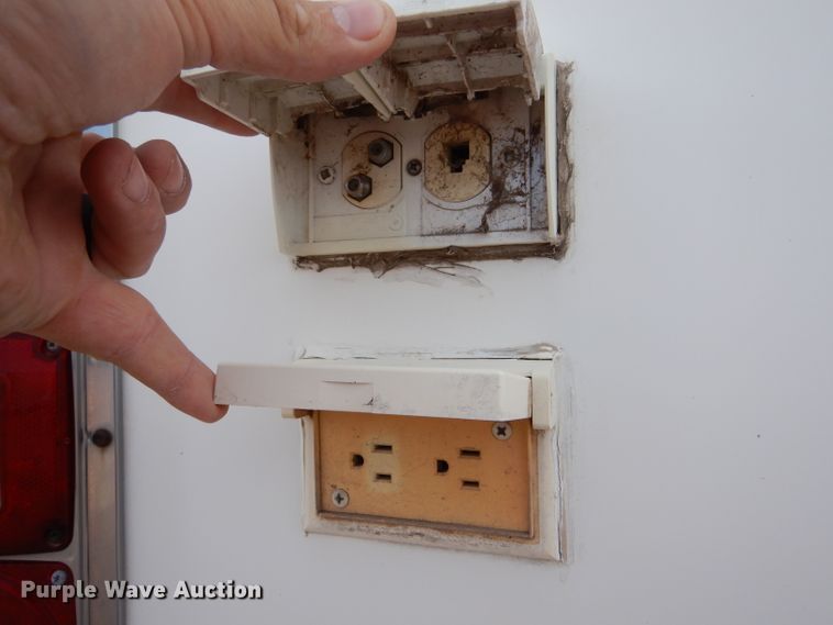 image for item IE9736 2000 NU-WA HitchHiker Premier Limited  camper