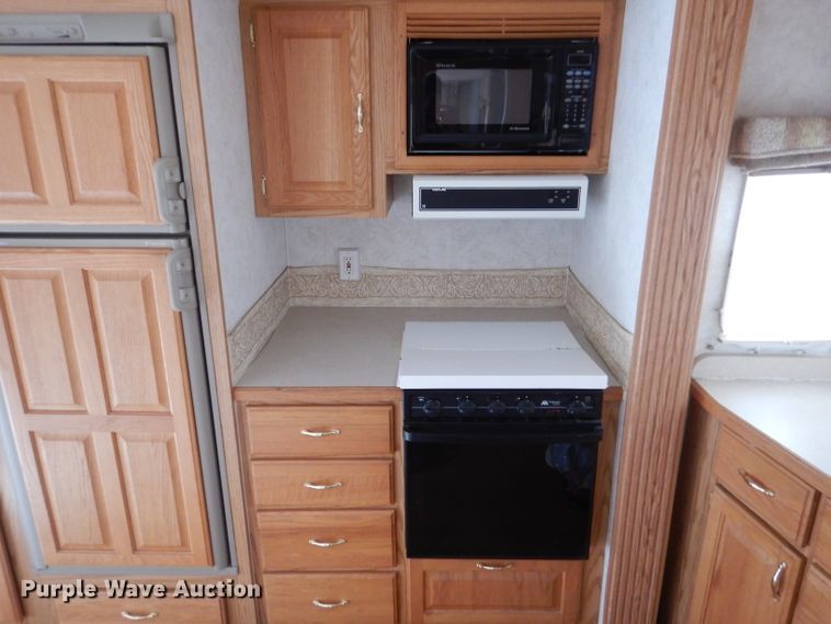 image for item IE9736 2000 NU-WA HitchHiker Premier Limited  camper