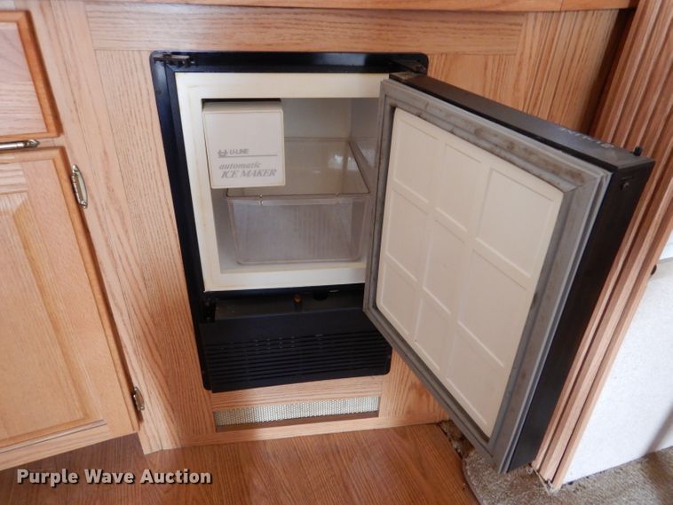 image for item IE9736 2000 NU-WA HitchHiker Premier Limited  camper