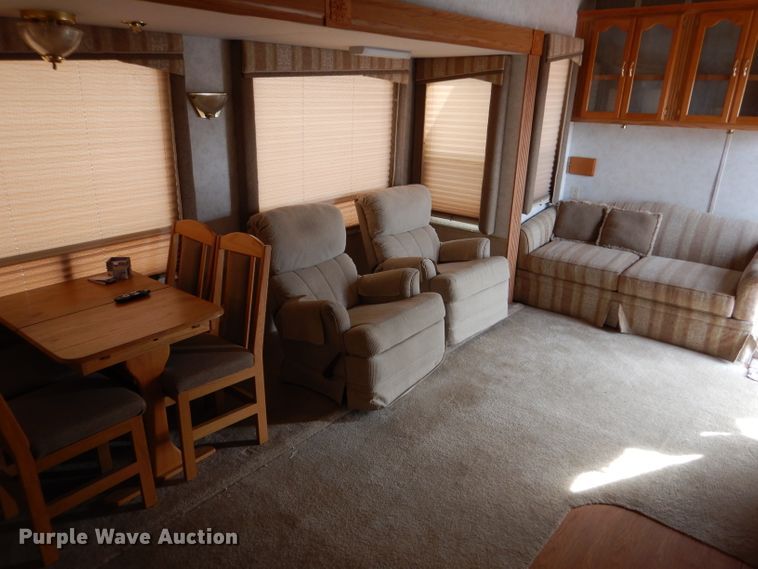 image for item IE9736 2000 NU-WA HitchHiker Premier Limited  camper