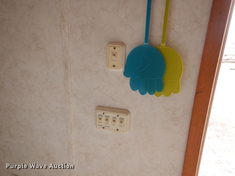 image for item IE9736 2000 NU-WA HitchHiker Premier Limited  camper