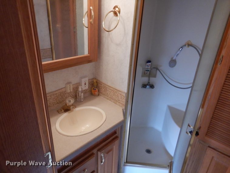 image for item IE9736 2000 NU-WA HitchHiker Premier Limited  camper