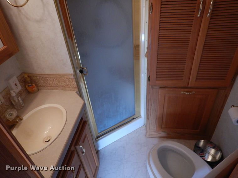 image for item IE9736 2000 NU-WA HitchHiker Premier Limited  camper