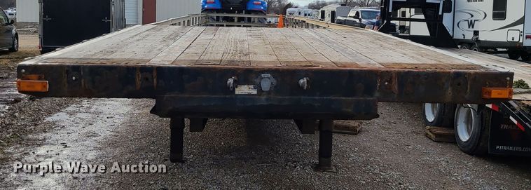 image for item IF9333 2008 Transcraft DTL-2100  drop deck trailer