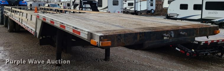 image for item IF9333 2008 Transcraft DTL-2100  drop deck trailer
