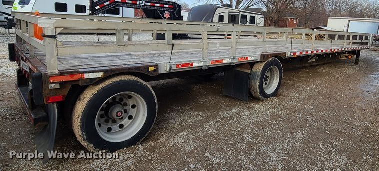 image for item IF9333 2008 Transcraft DTL-2100  drop deck trailer