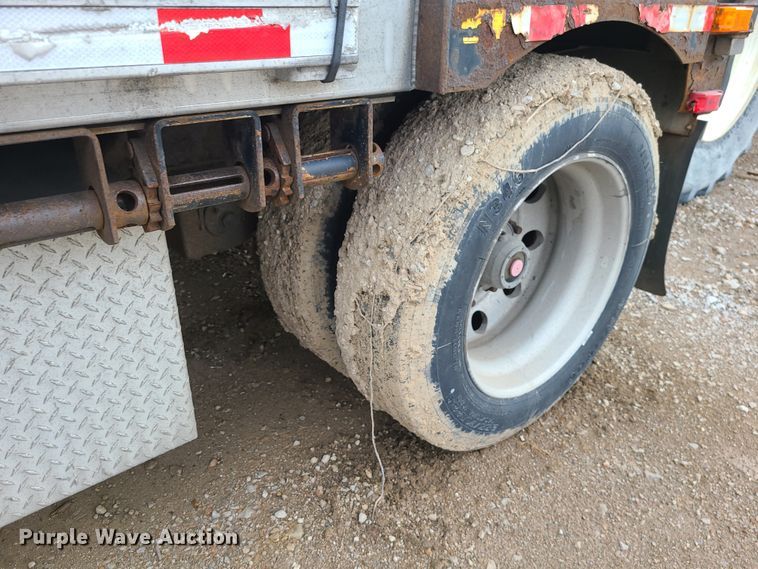 image for item IF9333 2008 Transcraft DTL-2100  drop deck trailer