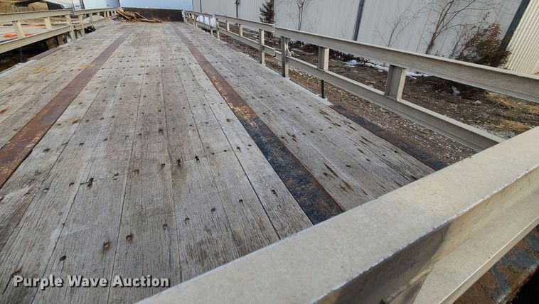 image for item IF9333 2008 Transcraft DTL-2100  drop deck trailer
