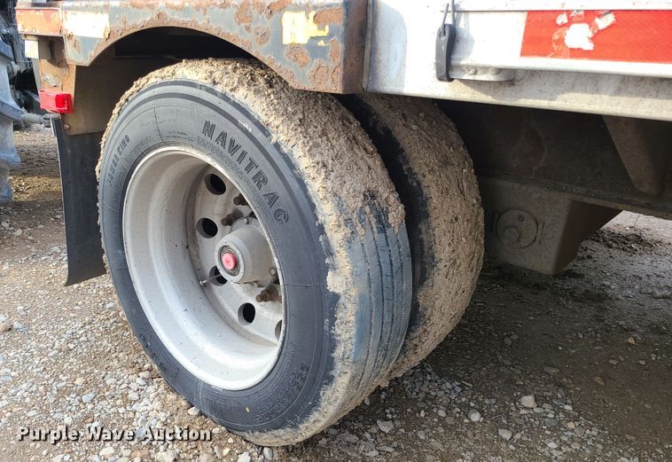 image for item IF9333 2008 Transcraft DTL-2100  drop deck trailer