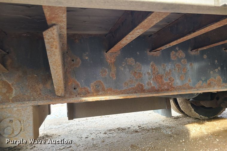 image for item IF9333 2008 Transcraft DTL-2100  drop deck trailer