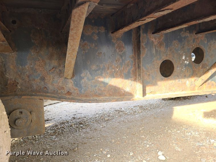 image for item IF9333 2008 Transcraft DTL-2100  drop deck trailer