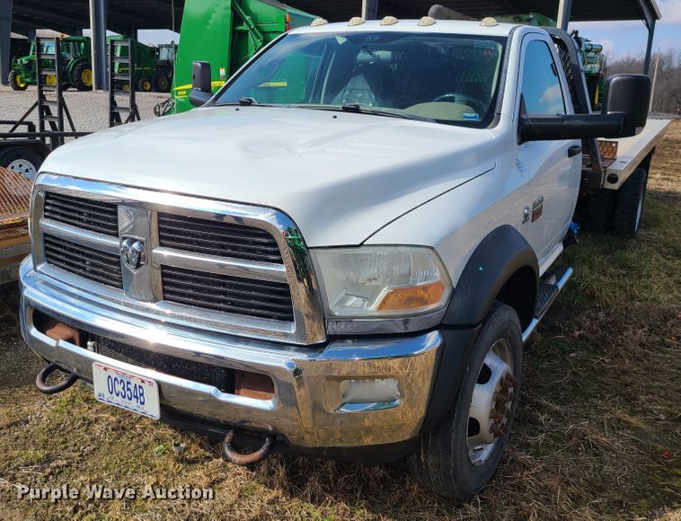 image for item IF9334 2012 Dodge Ram 5500HD  rollback truck