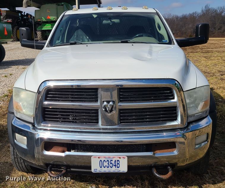 image for item IF9334 2012 Dodge Ram 5500HD  rollback truck