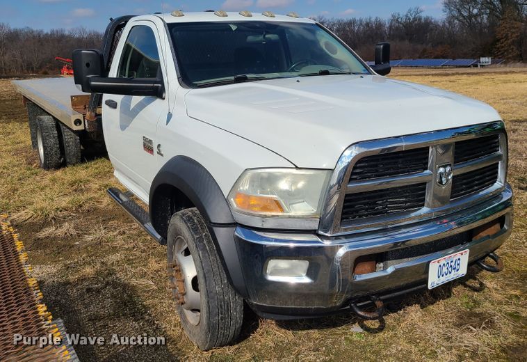 image for item IF9334 2012 Dodge Ram 5500HD  rollback truck