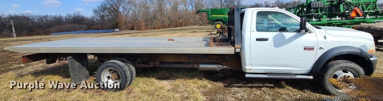 image for item IF9334 2012 Dodge Ram 5500HD  rollback truck