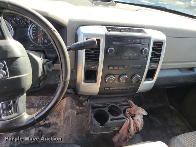 image for item IF9334 2012 Dodge Ram 5500HD  rollback truck