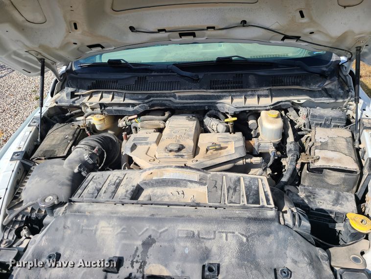 image for item IF9334 2012 Dodge Ram 5500HD  rollback truck