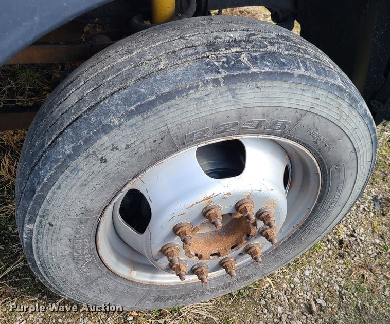 image for item IF9334 2012 Dodge Ram 5500HD  rollback truck