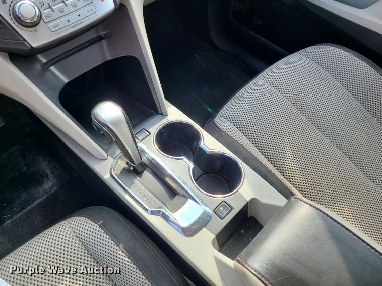 image for item IF9335 2010 Chevrolet Equinox  SUV