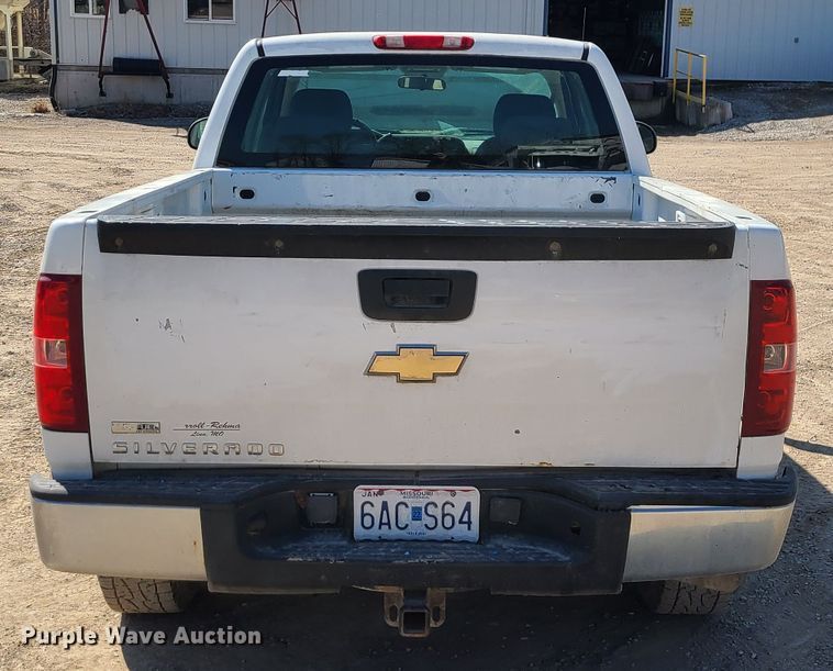 image for item IF9347 2008 Chevrolet Silverado 1500  Ext. Cab pickup truck