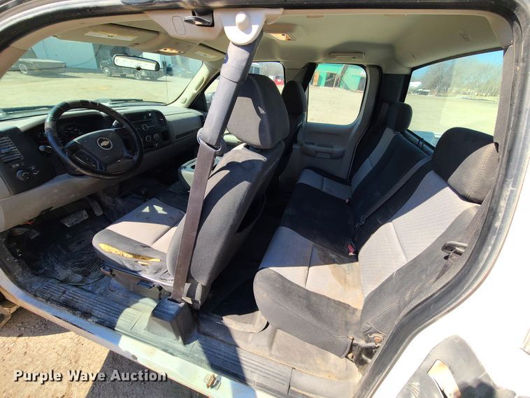 image for item IF9347 2008 Chevrolet Silverado 1500  Ext. Cab pickup truck
