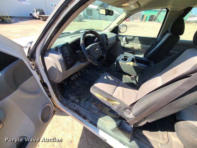 image for item IF9347 2008 Chevrolet Silverado 1500  Ext. Cab pickup truck