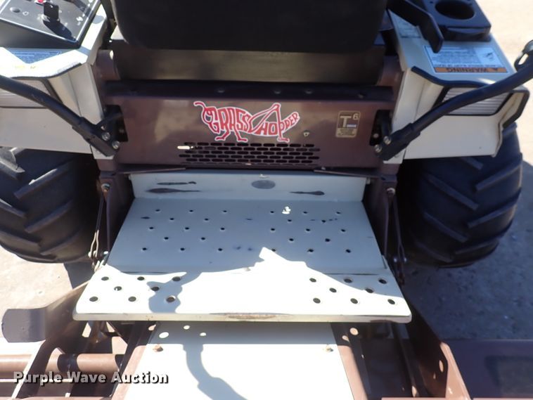 image for item IH9588 Grasshopper 735BT6  ZTR lawn mower