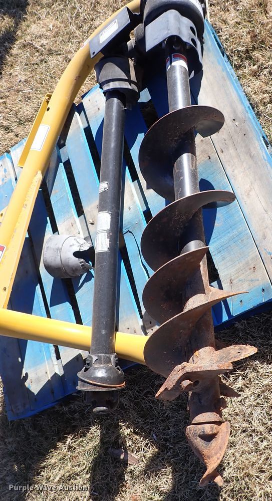 image for item IH9592 County Line post hole auger