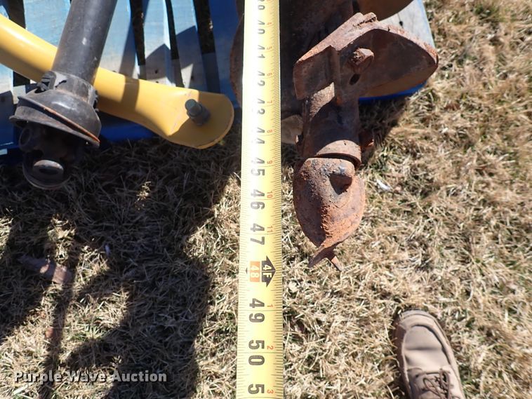 image for item IH9592 County Line post hole auger