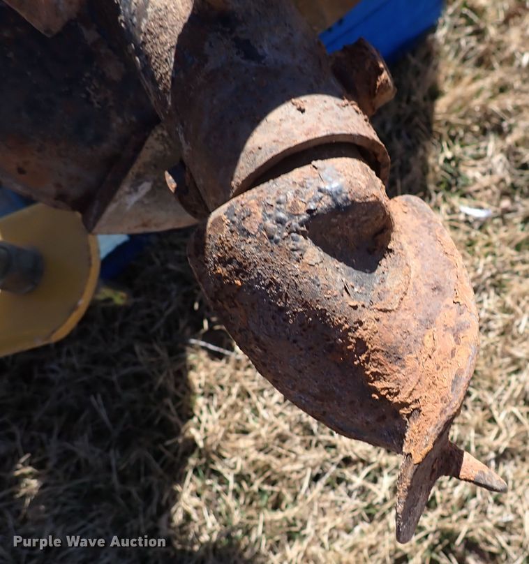 image for item IH9592 County Line post hole auger