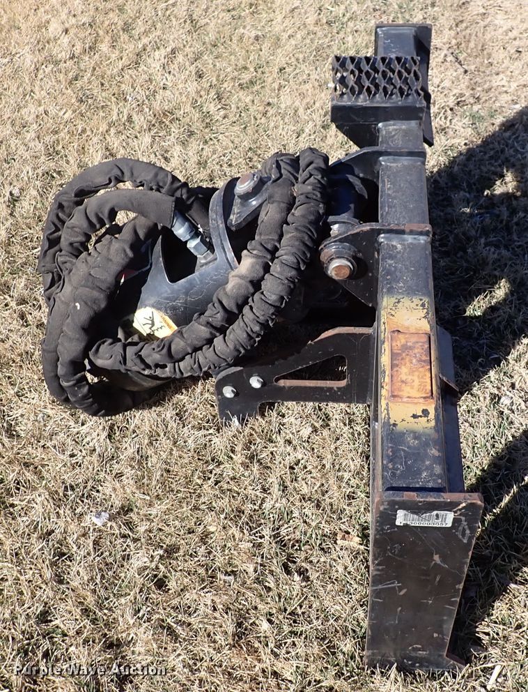 image for item IH9593 Caterpillar A19B skid steer post hole auger