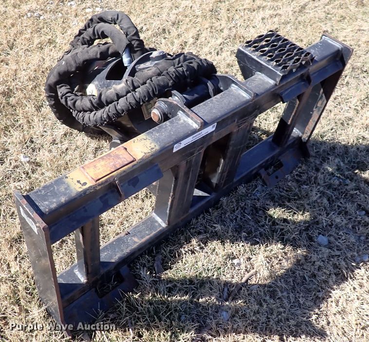 image for item IH9593 Caterpillar A19B skid steer post hole auger